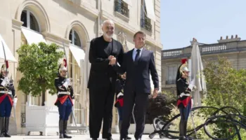 “Shuplaka” për Ramën vjen nga Franca, deputetja kritikon Macronin: Mos mbështesni një qeveri që mashtron vendin e saj
