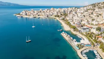 “Si Viaggia”: Saranda mes perlave të Mesdheut për të shijuar pushimet në qershor
