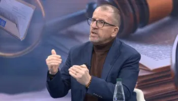 “Sistemi i burgjeve, kërkon një strukturë të ngritur”/ Ish-prokurori, Beci: 1 mln lekë për të futur një celular në burg