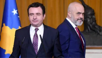 “S’kemi lidhje me protestat”, Vetëvendosje! i përgjigjet Ramës: Të komunikonte dhe t’i jepte llogari qytetarëve të revoltuar