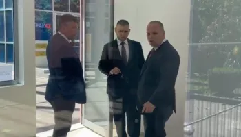 Skënder Hita në Gjykatën e Posaçme, inspekton kushtet e sigurisë