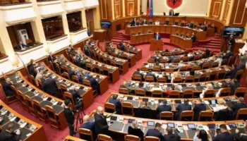 Sot Kuvend/ 6 interpelanca në rend dite, opozita kërkon shpjegime nga Rama për emigrimin e qytetarëve dhe…