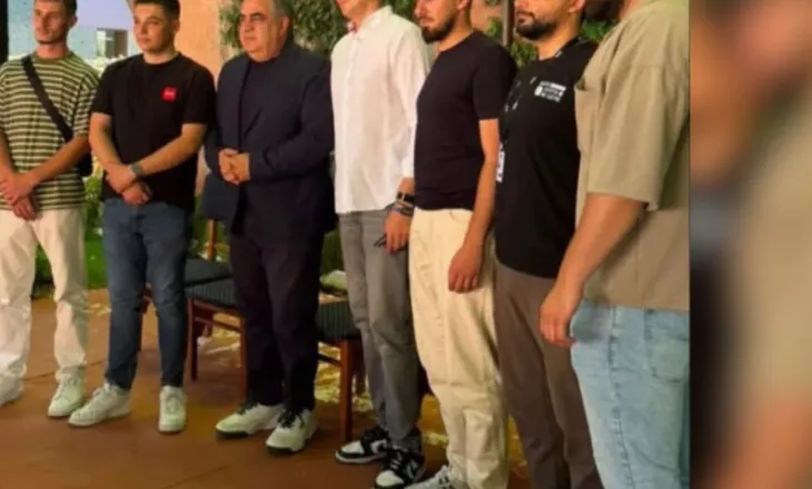 Studentët shqiptarë në Maqedoninë e Veriut falënderojnë ambasadorin Meidani: Kontributi juaj do të vlerësohet dhe…