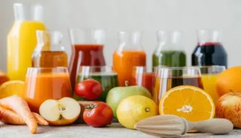 Studimi: Lëngu i frutave ndihmon dietën, por nuk zëvendëson frutat