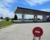 Sulmet ukrainase ndaj rafinerive në rusi, shkakton mungesë të karburantit