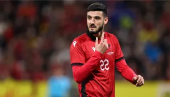 Sulmuesit kuqezi Armando Broja i del emri te klubi i Serisë A, nuk dëshiron të qëndrojë më në Angli…