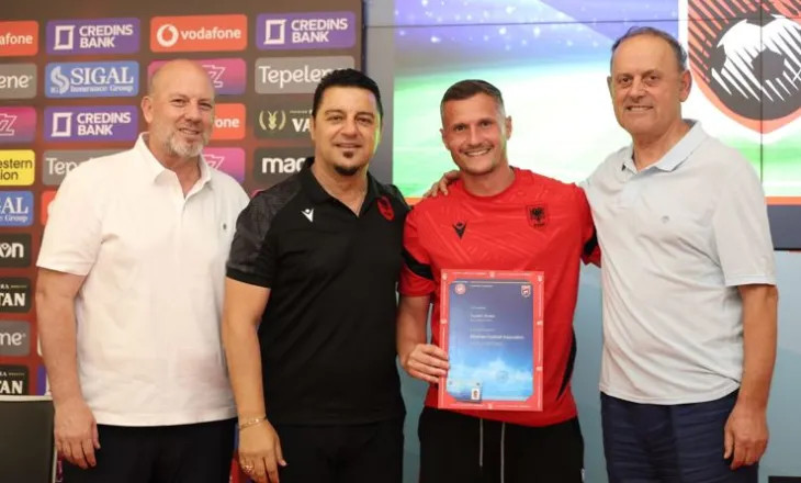 Taulant Xhaka jep përshtypjet pasi u bë trajner me licencë UEFA A