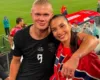 Të gjithë po flasin për fëmijën misterioz të Haland! Me gruan që pa u bërë futbollist i njohur, askush nuk di asgjë rreth djalit të tij
