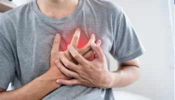 Temperaturat e larta e ngarkojnë shumë zemrën – simptoma që nuk duhen injoruar
