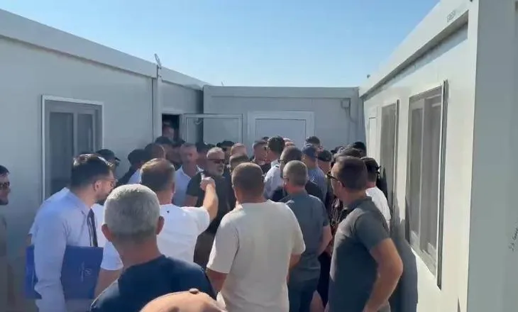 Tensionet në aeroportin e Vlorës, ‘Mabco’: Vijim të menjëhershëm të punimeve, s’ka autorizime për palë të treta