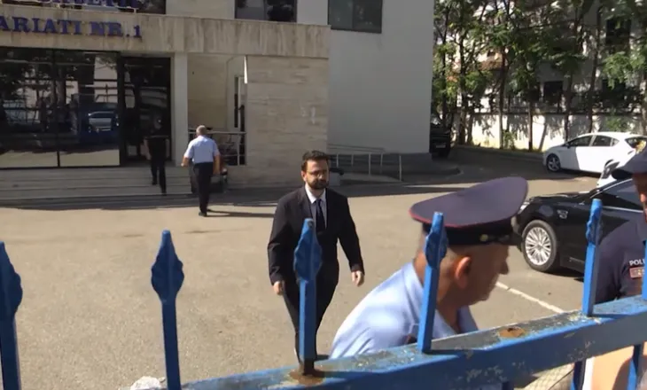 Tensionet në protestën përpara Parlamentit, Avokati i Popullit reagon për ndërhyrjen e Policisë