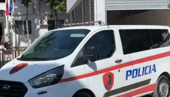 Tërhoqën zvarrë protestuesin në Zvërnec/ Gjykata e Vlorës lë në burg efektivin e policisë private