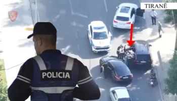 Trafik armësh në mes të Tiranës/ Policia u infiltrua si blerëse, si u godit tregtia e pistoletave dhe kallashnikovëve