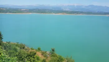 Tragjike, u fut për tu larë, mbytet i riu në liqenin e Ulzës