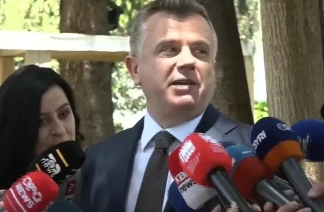 “Trump në Shqipëri vitin tjetër”, Balla: Marrëveshjen e kemi me 850 mijë shqiptarë, s’e kemi luksin të humbim projektin në Zvërnec