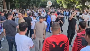 Tubimi për projektin në Zvërnec, protestës i bashkohen edhe qytetarët në Elbasan, Kukës dhe Korçë