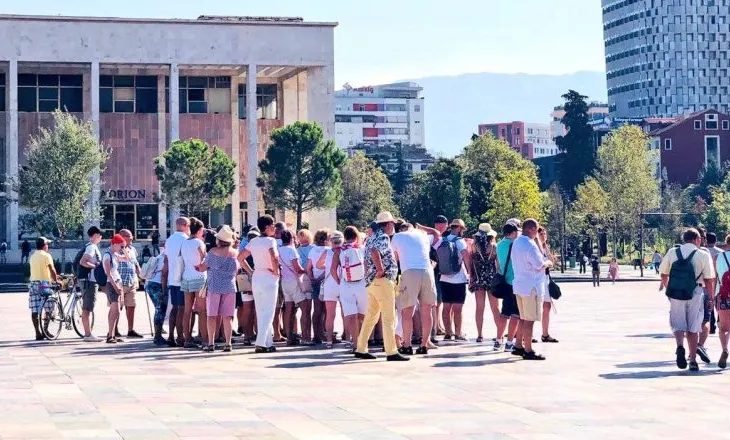 Turizmi ndryshon hartë! Rikthehen polakët, Italia dhe Franca kompensojnë “ikjen” e gjermanëve