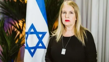 ‘Turp për Shqipërinë’, ambasadorja e Izraelit shpërthen pas incidentit në protestën e Tiranës