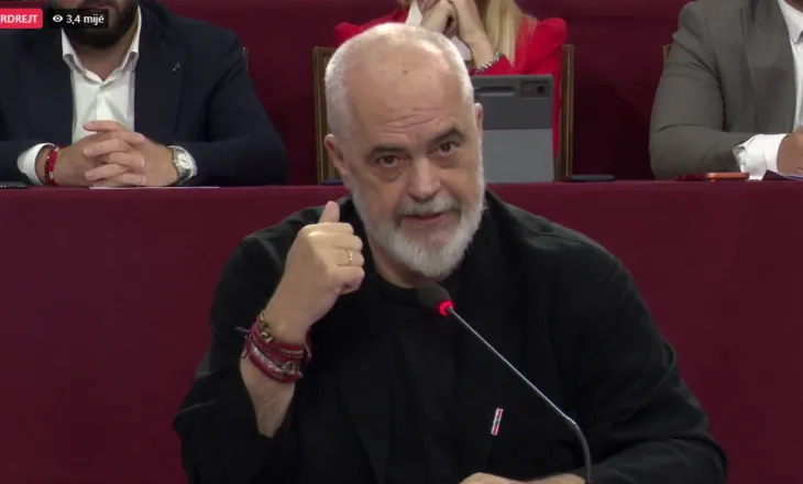 “U gjet ‘shitësi’ i atdheut”, Rama për protestat: Gazetat greke që janë mbushur të gjitha me kauzën e Zvërnecit, si mund të jenë ato aleatët tuaj?