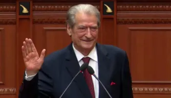 “Unë erdha, u krye”, Berisha konfirmon heqjen e “non gratës” nga SHBA