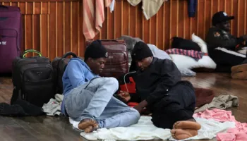 UNHCR: Refugjatët në botë vazhdojnë të jetojnë në mërgim të detyruar dhe varfëri për vite me radhë