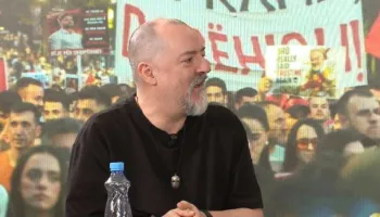 “Uragan kundër estabilshmentit!”, Hervin Çuli pro protestave: Njerëzve u ka ardhur në majë të hundës!