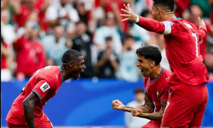 Uzbekistanit i anulohet një supergol, Portugalia “zjarr” në pjesën e parë. Dopietë e CR7 (video)