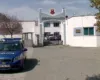Vajza vret nënën me thikë në Kurbin, arrestohet nga policia, procedohet mjekja që plotësoi aktin për vdekje natyrale (EMRI)