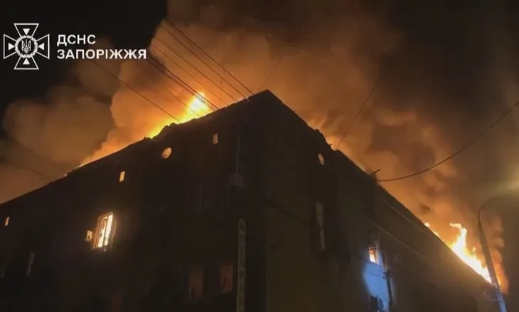 Valë sulmesh në Ukrainë, 4 viktima nga bombat ruse, digjen shtëpi e qendra tregtare