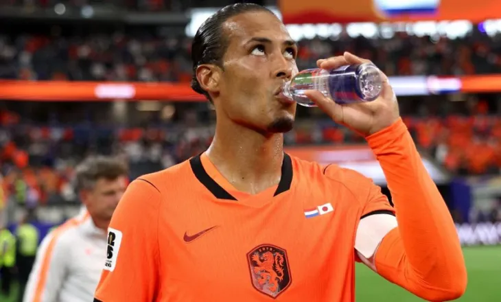 Van Dijk ndez polemikat për “cooling break” në Botëror: Nuk më pëlqen fare kur kalohet në reklama…