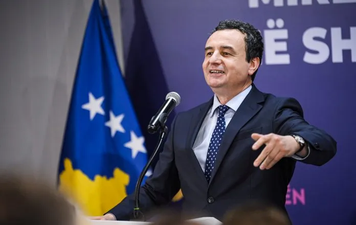 Vetëvendosje shkon në 52 mandate, diaspora “lumë” votash për partinë e Albin Kurtit
