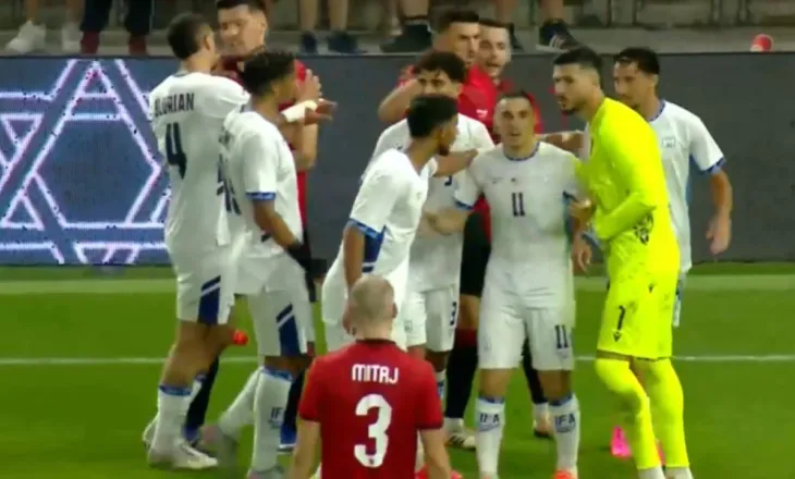 VIDEO/ Autori i golit provokon tifozët shqiptarë, çfarë ndodhi në ndeshjen Shqipëri-Izrael