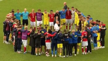 Video/ Pamje të rënda! Përsëritet makthi i pesë viteve më parë, Christian Eriksen pëson kolaps në fushë gjatë miqësores