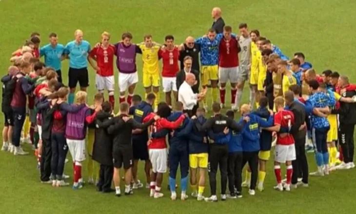 Video/ Pamje të rënda! Përsëritet makthi i pesë viteve më parë, Christian Eriksen pëson kolaps në fushë gjatë miqësores