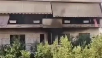 VIDEO/ Shkrumbohet apartamenti në Vlorë
