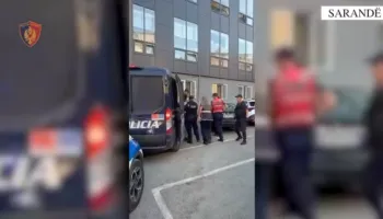 Vidhnin banesa dhe automjete në Sarandë, goditet grupi kriminal. Arrestohen 4 persona, 1 në kërkim