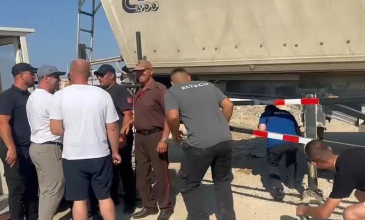 Vijojnë tensionet në kantierin e Aeroportit të Vlorës, punimet mbeten të bllokuara