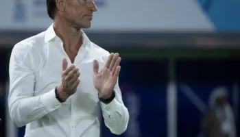 Vjen zyrtarizimi, francezi Renard merr Tunizinë