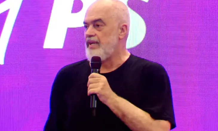 “Vlonjatët janë pro investimit në Zvërnec”/ Rama nga Elbasani: Amaneti i Naim Frashërit është në duart tona!
