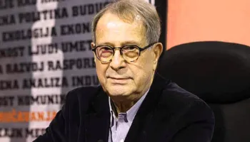 Vuçiç qëllon në qiellin gjeopolitik por nuk prodhon bubullima, vetëm se rënkon
