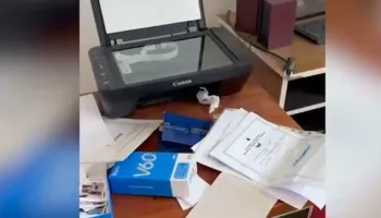 Zbulohet laborator për falsifikim dokumentesh, 3 të arrestuar në Tiranë