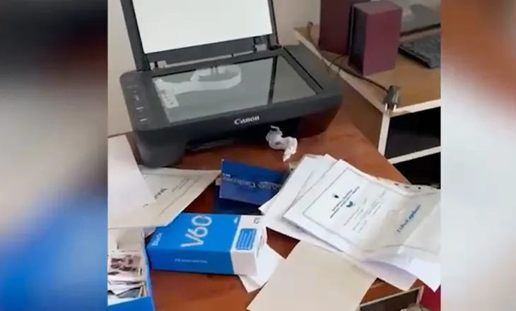 Zbulohet laborator për falsifikim dokumentesh, 3 të arrestuar në Tiranë