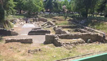 Zbulohet mozaiku i ri në Elbasan, arkeologët: Gjetje interesante në bazilikën paleokristiane