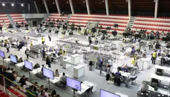 Zgjedhjet e parakohshme/ Numërohen 99.40% e votave në Kosovë, sytë mbeten nga 15 kutitë e fundit