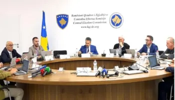Zgjedhjet në Kosovë/ Mbi 445 mijë qytetarë kanë votuar deri në orën 15:00, pjesëmarrja në votime arrin në 22.74%