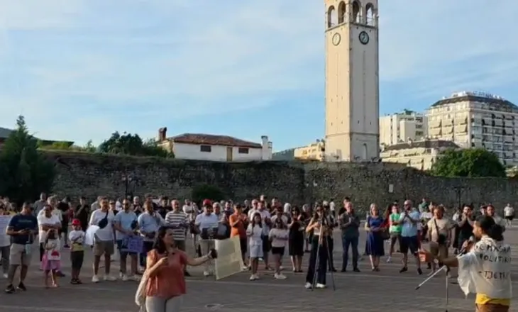 Zgjerohet protesta edhe në Elbasan, në thirrjet e qytetarëve brohoritet për të drejtat e tyre