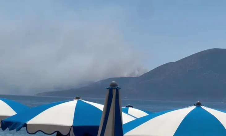Zjarr në Karaburun/ Çfarë ndodhi, përfshihet sipërfaqe e madhe pyjesh, tymi pushton vijën bregdetare