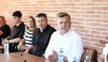 “Zvërneci është investimi më i madh që ka parë ndonjëherë Shqipëria”, Balla: Vota përcakton qeverisjen