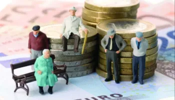 Zyrtare! Nga 1 korriku rriten pensionet, ja sa do të përfitojnë 900 mijë pensionistë