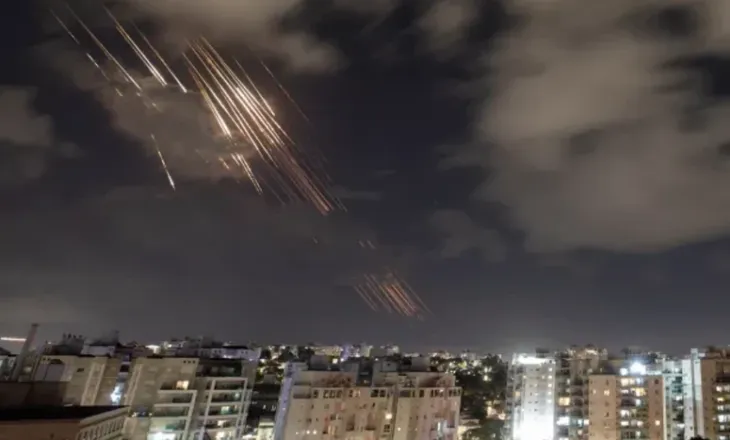 Zyrtari amerikan: SHBA nuk i kanë interceptuar raketat iraniane të qëlluara drejt Izraelit